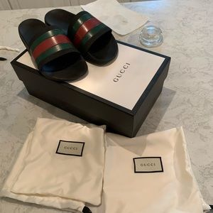 Gucci flip flops